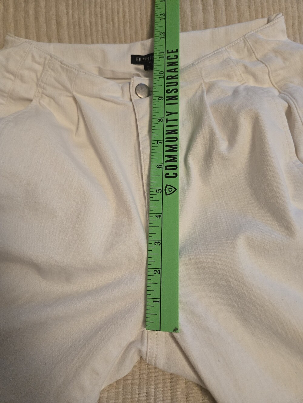 EILEEN FISHER Classic High-Waist Cream Jeans. Size 4. - Picture 4 of 6